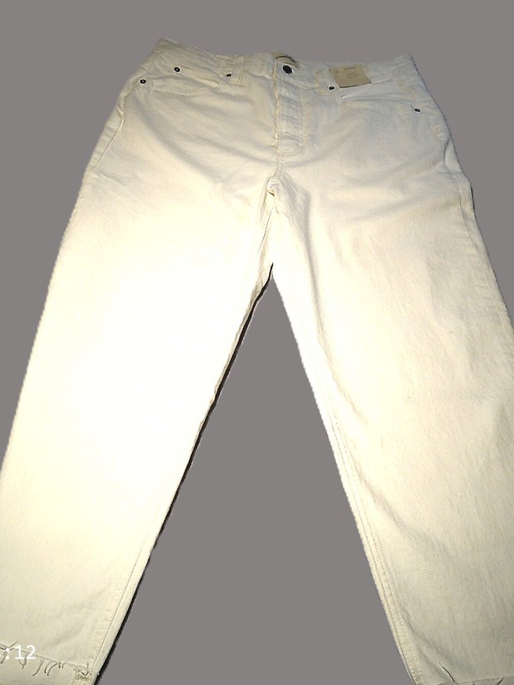 Universal Thread Women's Straight Leg/ White/ High Rise Denim